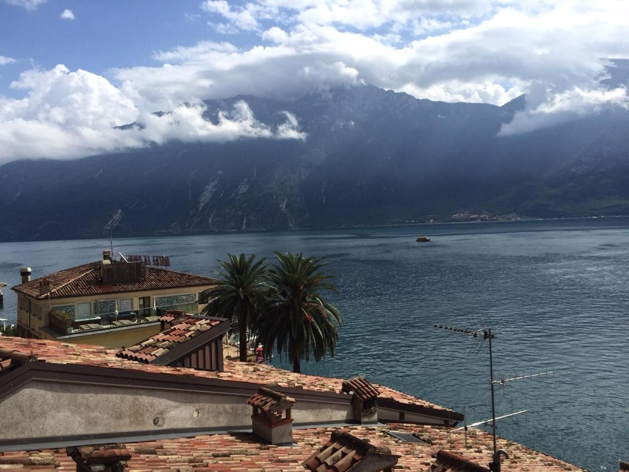 Albergo Ristorante Montebaldo Limone sul Garda Camera foto